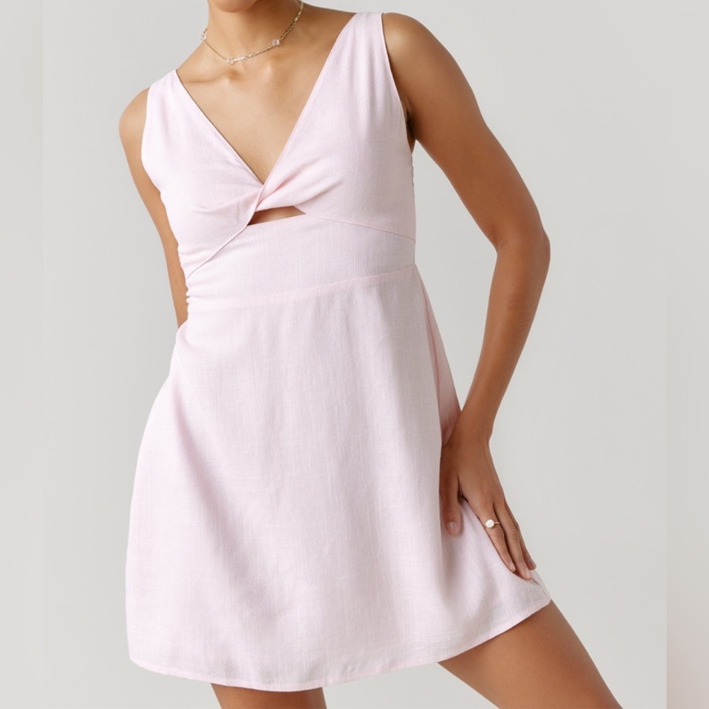 Francesca’s Stella Knotted Front Mini Dress in Baby Pink - Size L